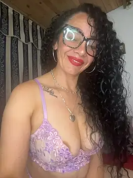 Snapshot of JULYSEX1 chatting on 07-07-26, 01:14 JULYSEX1 online show from 07-07-26, 01:14