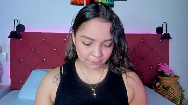 Abril Gomez06 online show from 11-18-25, 07:39