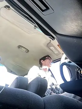 joeiandola online show from 10-30-25, 05:10