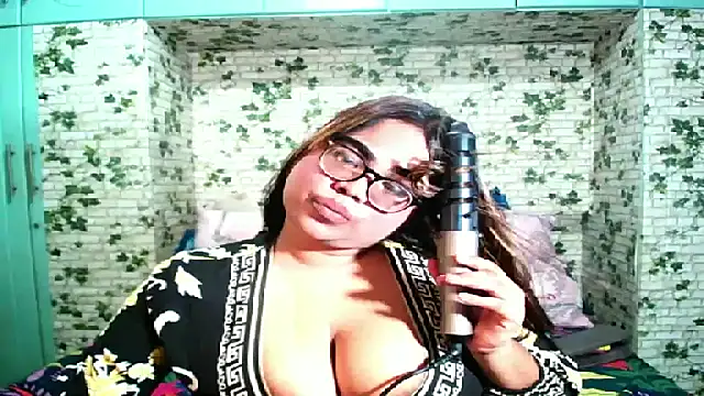 Indian Lola00 online show from 06-25-26, 05:29