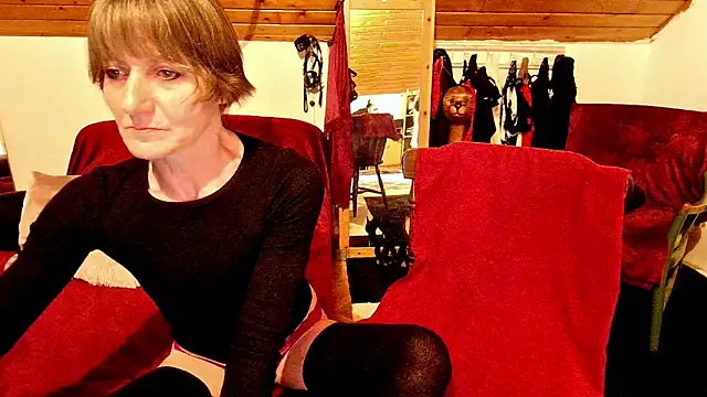 Hot Colettte online show from 04-14-26, 05:12