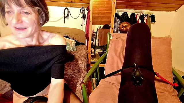 Hot Colettte online show from 03-16-25, 08:10