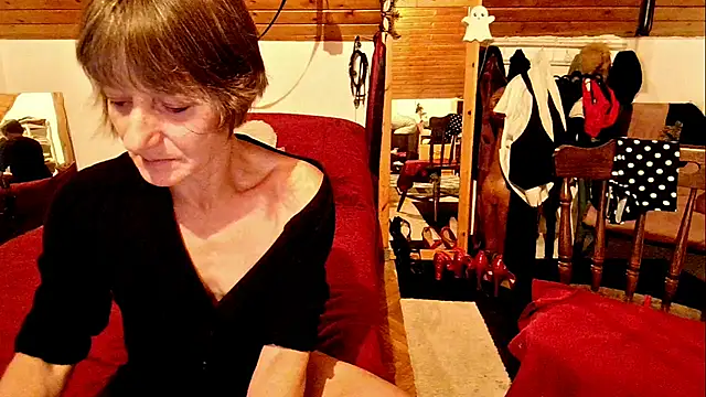 Hot Colettte online show from 11-10-25, 08:47