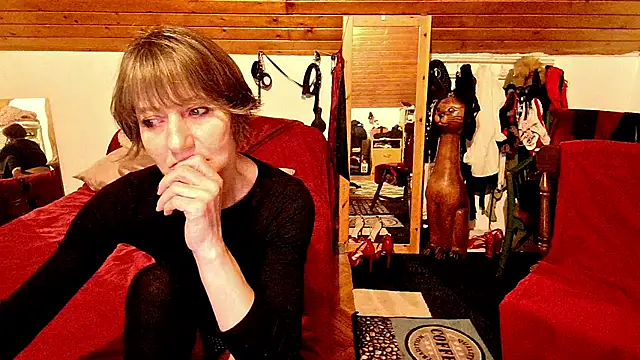 Hot Colettte online show from 02-10-26, 10:09