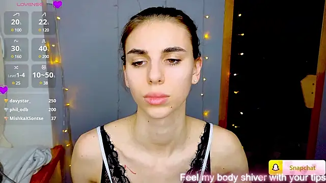 Snapshot of EmmyGreans chatting on 01-31-25, 03:44 EmmyGreans online show from 01-31-25, 03:44