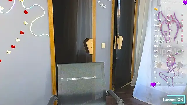 Snapshot of EmmyGreans chatting on 03-07-25, 12:34 EmmyGreans online show from 03-07-25, 12:34