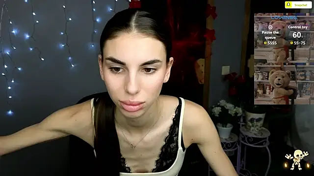 EmmyGreans online show from 12-15-25, 06:52