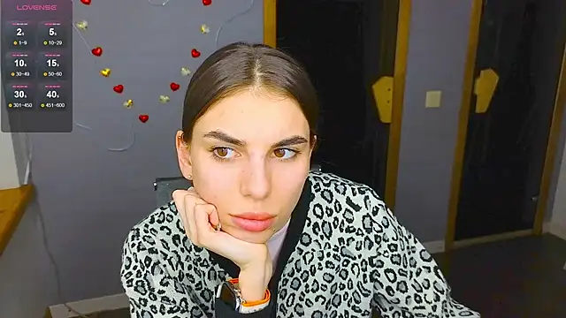 Snapshot of EmmyGreans chatting on 02-26-25, 12:38 EmmyGreans online show from 02-26-25, 12:38