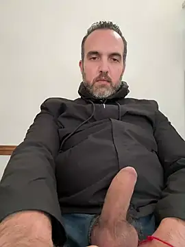 leon3875 online show from 07-29-26, 03:22