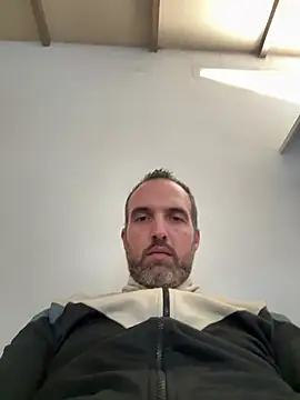 Snapshot of leon3875 chatting on 02-19-26, 03:20 leon3875 online show from 02-19-26, 03:20