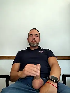 Snapshot of leon3875 chatting on 02-02-26, 03:22 leon3875 online show from 02-02-26, 03:22