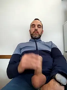 Snapshot of leon3875 chatting on 12-02-25, 03:25 leon3875 online show from 12-02-25, 03:25