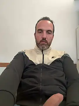 Snapshot of leon3875 chatting on 02-25-26, 03:34 leon3875 online show from 02-25-26, 03:34