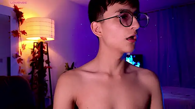 Snapshot of Mr_evan1 chatting on 03-14-25, 07:12 Mr evan1 online show from 03-14-25, 07:12