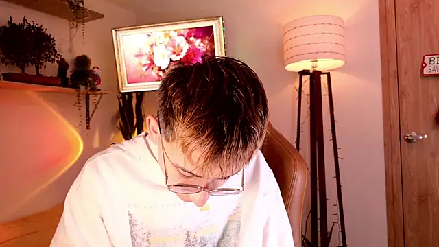 Mr evan1 online show from 12-17-25, 05:18