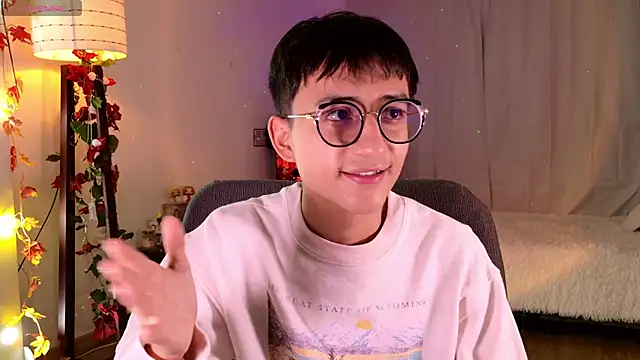 Snapshot of Mr_evan1 chatting on 02-17-25, 01:22 Mr evan1 online show from 02-17-25, 01:22