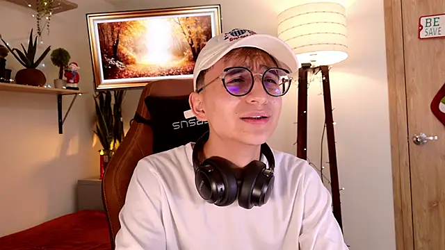 Mr evan1 online show from 11-27-25, 03:56