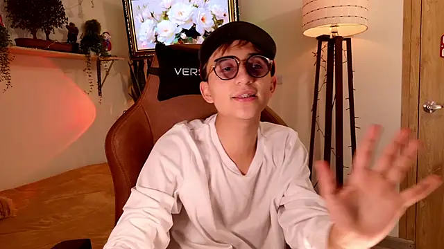 Mr evan1 online show from 12-13-25, 08:04