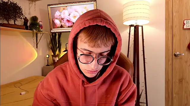 Mr evan1 online show from 12-20-25, 04:21