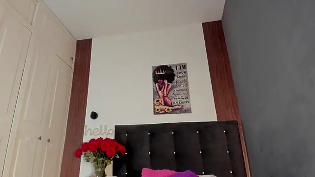 Snapshot of Reina_Love2 chatting on 02-07-26, 12:46 Reina Love2 online show from 02-07-26, 12:46