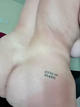 Escarlate4you  online show from 04-04-26, 01:17