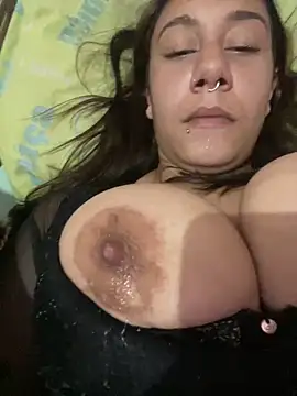 Snapshot of luatereza chatting on 12-13-24, 05:38 luatereza online show from 12-13-24, 05:38