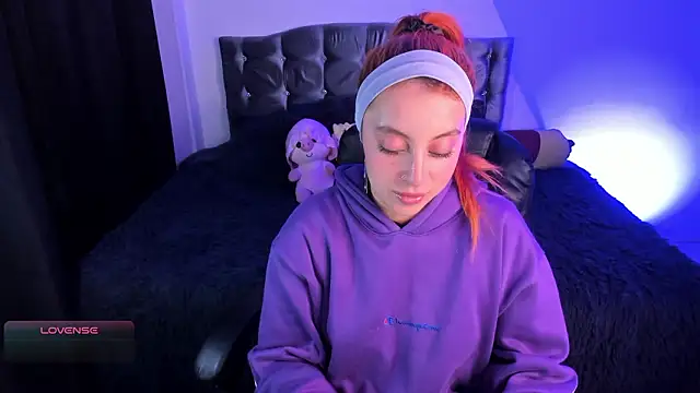 Violetaarey online show from 02-21-26, 03:19