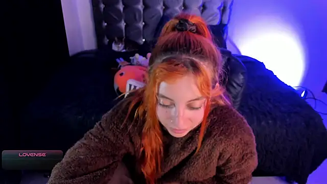 Violetaarey online show from 02-18-26, 04:43