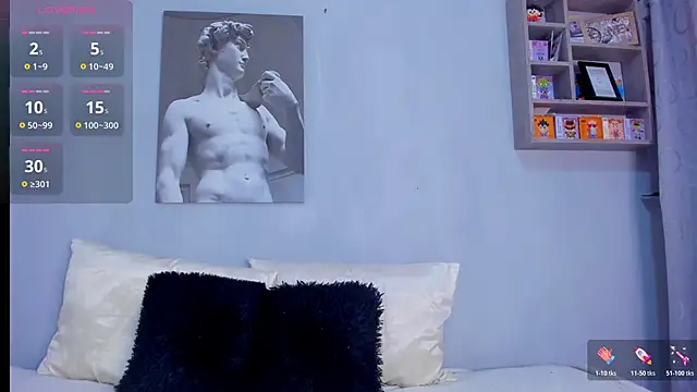 MagnusKing  online show from 10-30-25, 01:04