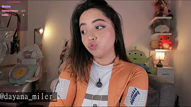 Snapshot of _dayana_miler chatting on 06-24-26, 04:38 dayana miler online show from 06-24-26, 04:38