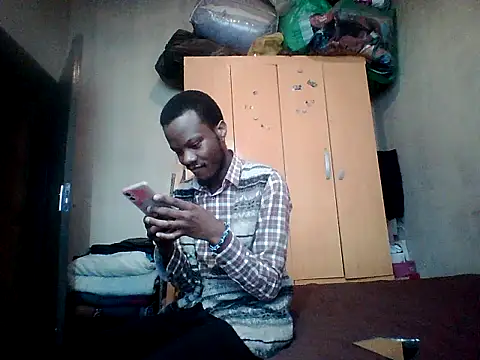 Snapshot of CedRickBakana chatting on 09-18-25, 07:33 CedRickBakana online show from 09-18-25, 07:33