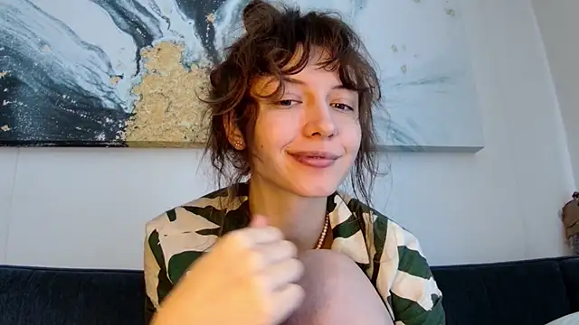 Snapshot of sun_place chatting on 03-21-26, 09:03 sun place online show from 03-21-26, 09:03