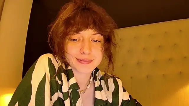 Snapshot of sun_place chatting on 03-14-26, 04:57 sun place online show from 03-14-26, 04:57