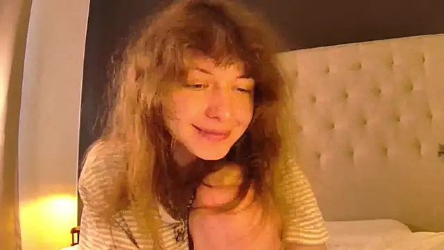 Snapshot of sun_place chatting on 06-29-26, 11:43 sun place online show from 06-29-26, 11:43