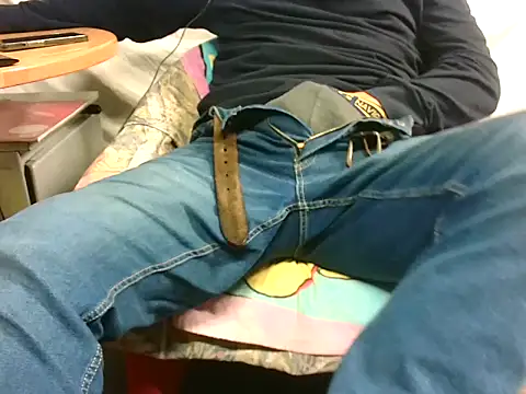 Giulio35 Pika online show from 10-30-25, 04:59