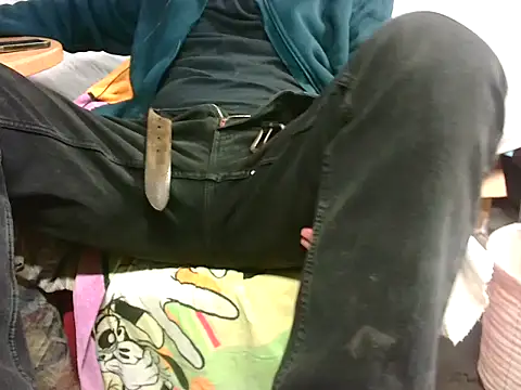 Giulio35 Pika online show from 11-30-25, 05:58