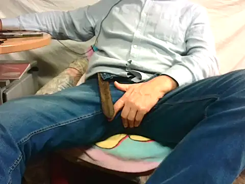 Giulio35 Pika online show from 12-22-25, 04:07