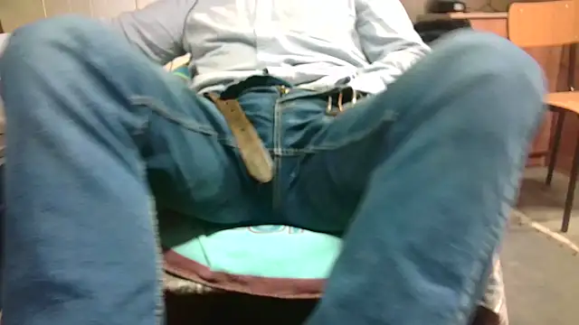 Snapshot of Giulio35_Pika chatting on 02-19-26, 04:15 Giulio35 Pika online show from 02-19-26, 04:15