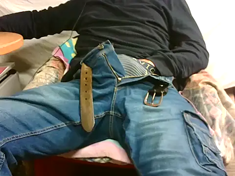 Giulio35 Pika online show from 11-12-25, 03:49