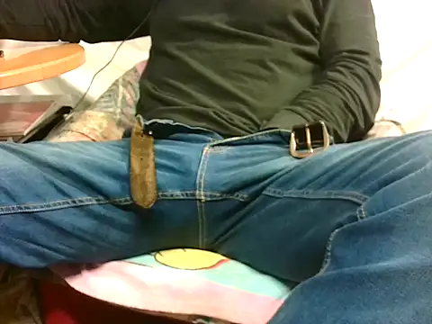 Giulio35 Pika online show from 11-18-25, 05:16