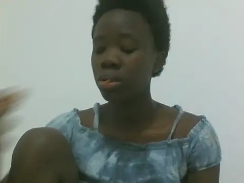 Snapshot of hey_its_andreana chatting on 06-07-26, 01:22 hey its andreana online show from 06-07-26, 01:22