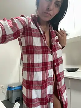 KimKelly13 online show from 10-14-25, 06:58