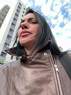 KimKelly13 online show from 04-29-26, 06:06