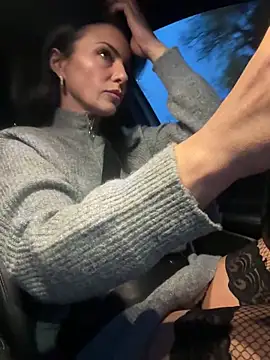 KimKelly13 online show from 12-04-25, 07:07