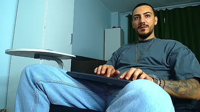 AndrewBanner online show from 10-02-25, 05:22