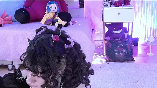 zephirahabney online show from 11-08-25, 03:37