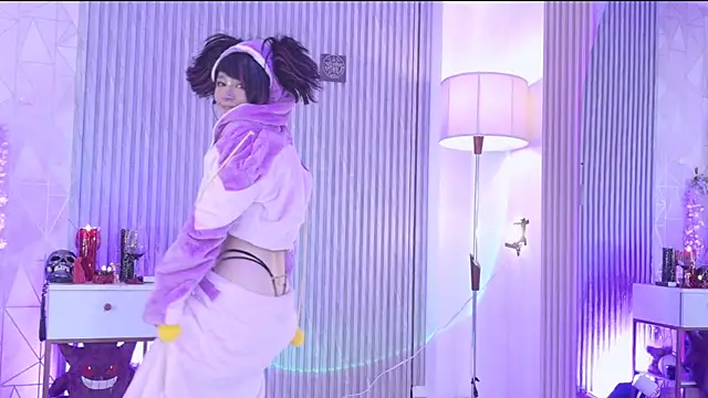 zephirahabney online show from 11-09-25, 02:43