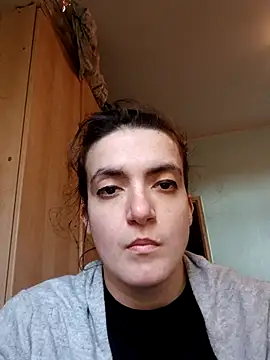 LadyMinnie online show from 10-22-25, 02:16