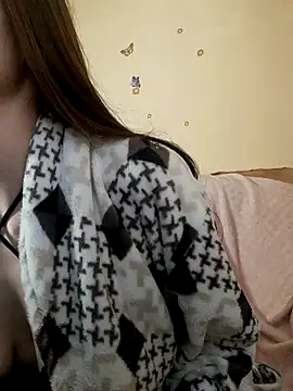 Snapshot of AntoniaHottie chatting on 03-21-25, 10:39 AntoniaHottie online show from 03-21-25, 10:39