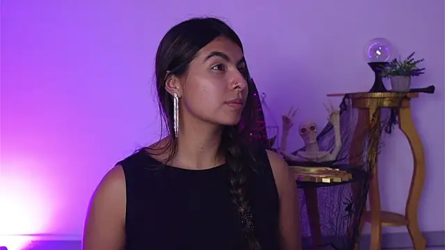 ShelleyMorell online show from 10-24-25, 02:38